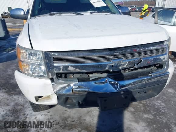 2007 Chevrolet Silverado 1500 1LT с VIN 1GCEK19C87Z566190, выставлен на аукционе IAAI как лот 41619183 с пробегом 216 273 миль миль и . История ставок и продаж доступна на DreamBid. Изображение 18.