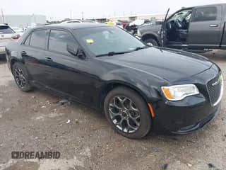 2016 Chrysler 300 S с VIN 2C3CCAGG5GH304951, выставлен на аукционе IAAI как лот 43059766 с пробегом 83 834 миль миль и . История ставок и продаж доступна на DreamBid. Изображение 1.