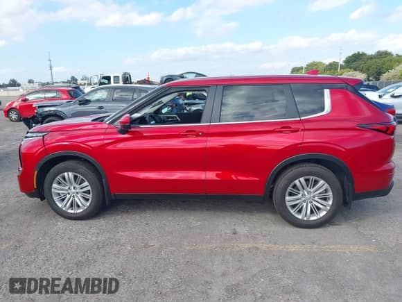 2024 Mitsubishi Outlander ES with VIN JA4J3UA89RZ072115, listed as a IAAI auction lot 41309564 with 2,178 mi miles and . Bid and sale history available at DreamBid. Image 14.
