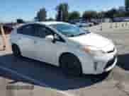 2014 Toyota Prius Three с VIN JTDKN3DU6E1742333, выставлен на аукционе Copart как лот 86554945 с пробегом 200 126 миль миль и Списание • Salvage title. История ставок и продаж доступна на DreamBid. Изображение 4.