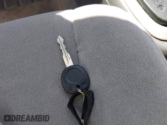 2007 Saturn ION ION 3 с VIN 1G8AL55F87Z137841, выставлен на аукционе IAAI как лот 42090986 с пробегом 97 884 миль миль и . История ставок и продаж доступна на DreamBid. Изображение 11.