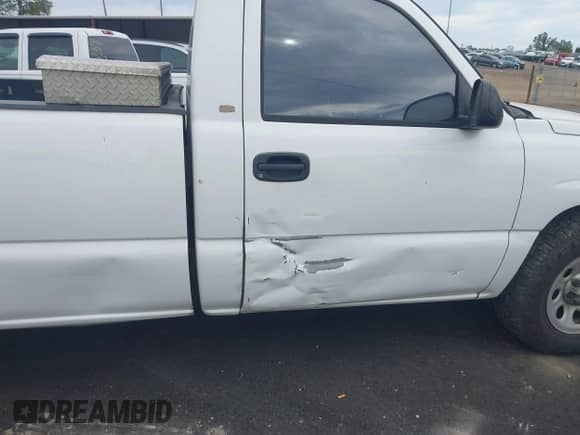 2005 Chevrolet Silverado 1500 Work Truck with VIN 1GCEC14Z55Z248288, listed as a IAAI auction lot 43409980 with 279,366 mi miles and . Bid and sale history available at DreamBid. Image 6.