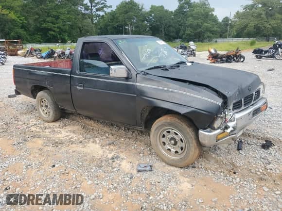 1993 Nissan Frontier с VIN 1N6SD11S9PC367715, выставлен на аукционе Copart как лот 61455115 с пробегом 397 618 миль миль и Списание • Salvage title. История ставок и продаж доступна на DreamBid. Изображение 4.