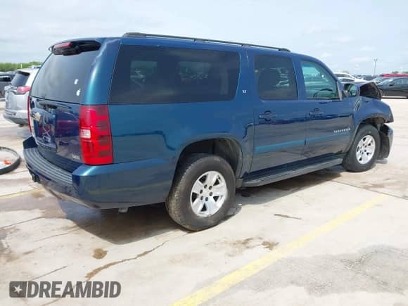 2007 Chevrolet Suburban LTZ z VIN 3GNFC16077G190746, wystawiony jako IAAI lot #42081256 z przebiegiem 225 797 mil mil oraz . Historia ofert i sprzedaży dostępna na DreamBid. Obrazek 4.