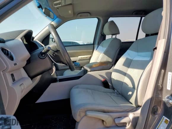 2011 Honda Pilot LX с VIN 5FNYF3H22BB025642, выставлен на аукционе Copart как лот 86422505 с пробегом 218 286 миль миль и Списание • Salvage title. История ставок и продаж доступна на DreamBid. Изображение 7.