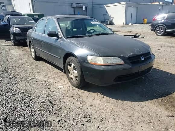 1998 Honda Accord EX with VIN 1HGCG1657WA030196, listed as a Copart auction lot 85301735 with 148,472 mi miles and Salvage title. Bid and sale history available at DreamBid. Image 13.