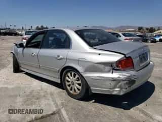 2004 Hyundai Sonata GLS z VIN KMHWF35H04A059957, wystawiony jako Copart lot #70238254 z przebiegiem 116 784 mil mil oraz Szkoda całkowita • Salvage title. Historia ofert i sprzedaży dostępna na DreamBid. Obrazek 2.