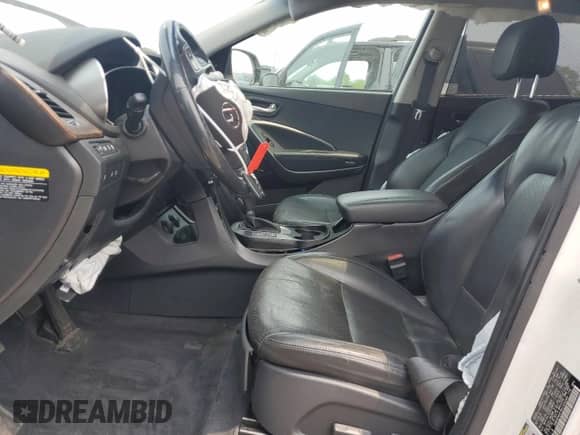 2019 Hyundai Santa Fe Limited Ultimate с VIN KM8SR4HF9KU306944, выставлен на аукционе Copart как лот 59133995 с пробегом 127 861 миль миль и Списание • Salvage title. История ставок и продаж доступна на DreamBid. Изображение 7.