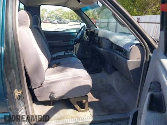 1997 Dodge 1500 with VIN 1B7HF16Y8VS225055, listed as a IAAI auction lot 42440331 with 165,780 mi miles and . Bid and sale history available at DreamBid. Image 5.