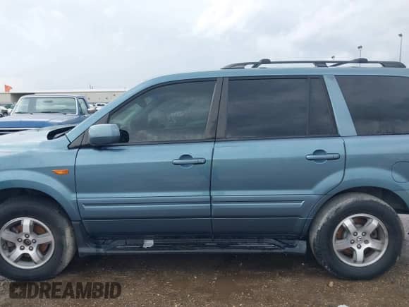 2006 Honda Pilot EX-L z VIN 5FNYF28796B035158, wystawiony jako IAAI lot #40889101 z przebiegiem 177 159 mil mil oraz . Historia ofert i sprzedaży dostępna na DreamBid. Obrazek 15.