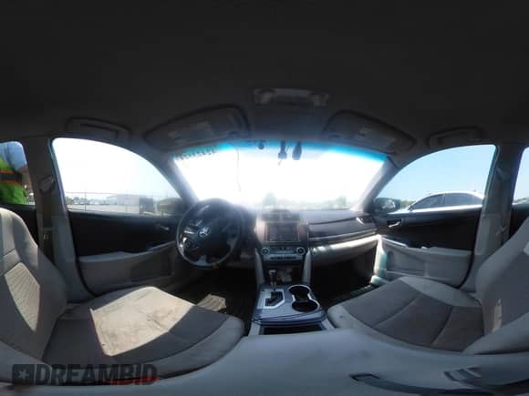 2013 Toyota Camry LE z VIN 4T1BD1FK9DU092389, wystawiony jako IAAI lot #42423524 z przebiegiem 312 006 mil mil oraz . Historia ofert i sprzedaży dostępna na DreamBid. Obrazek 18.