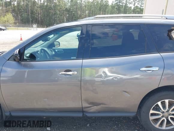 2016 Nissan Pathfinder S с VIN 5N1AR2MN0GC633338, выставлен на аукционе IAAI как лот 41795002 с пробегом 126 838 миль миль и . История ставок и продаж доступна на DreamBid. Изображение 14.