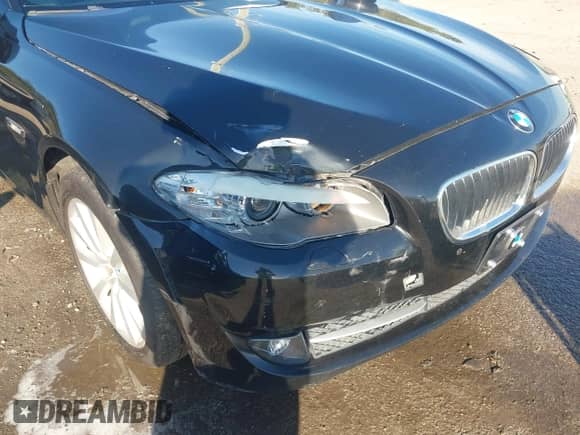 2011 BMW 5 Series 528i with VIN WBAFR1C55BC749629, listed as a IAAI auction lot 43489805 with 192,164 mi miles and . Bid and sale history available at DreamBid. Image 6.