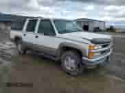 1996 Chevrolet Suburban с VIN 1GNFK16R5TJ316550, выставлен на аукционе Copart как лот 56913175 с пробегом 202 840 миль миль и Чистый • Clean title. История ставок и продаж доступна на DreamBid. Изображение 4.