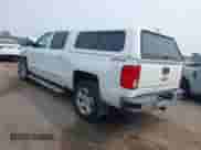 2017 Chevrolet Silverado 1500 LTZ z VIN 3GCUKSECXHG271682, wystawiony jako IAAI lot #42883455 z przebiegiem 82 572 mil mil oraz . Historia ofert i sprzedaży dostępna na DreamBid. Obrazek 3.