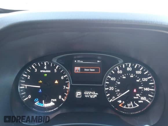 2014 Nissan Pathfinder Platinum Hybrid with VIN 5N1CR2MN5EC658290, listed as a IAAI auction lot 41041387 with 102,243 mi miles and . Bid and sale history available at DreamBid. Image 7.