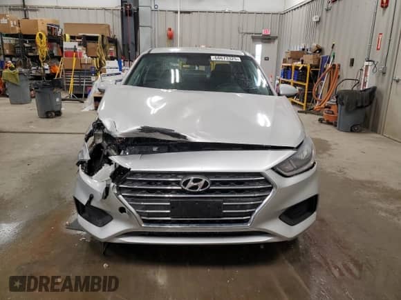 2019 Hyundai Accent SE z VIN 3KPC24A31KE052240, wystawiony jako Copart lot #68673325 z przebiegiem 55 794 mil mil oraz Szkoda całkowita • Salvage title. Historia ofert i sprzedaży dostępna na DreamBid. Obrazek 5.