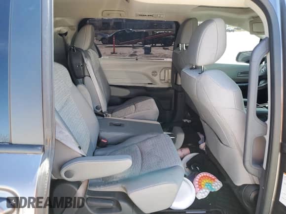 2023 Toyota Sienna LE с VIN 5TDBRKEC3PS143125, выставлен на аукционе Copart как лот 50191195 с пробегом 29 308 миль миль и Списание • Salvage title. История ставок и продаж доступна на DreamBid. Изображение 11.