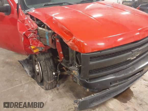 2011 Chevrolet Silverado 1500 Work Truck с VIN 1GCNCPEX8BZ237829, выставлен на аукционе IAAI как лот 43281040 с пробегом Не указан миль и . История ставок и продаж доступна на DreamBid. Изображение 6.