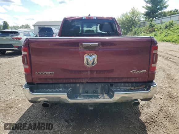 2021 Ram 1500 Laramie z VIN 1C6SRFRT0MN650252, wystawiony jako Copart lot #70891275 z przebiegiem 121 637 mil mil oraz Szkoda całkowita • Salvage title. Historia ofert i sprzedaży dostępna na DreamBid. Obrazek 6.