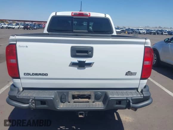 2020 Chevrolet Colorado 4WD ZR2 с VIN 1GCPTEE19L1113433, выставлен на аукционе IAAI как лот 40143678 с пробегом Не указан миль и . История ставок и продаж доступна на DreamBid. Изображение 16.