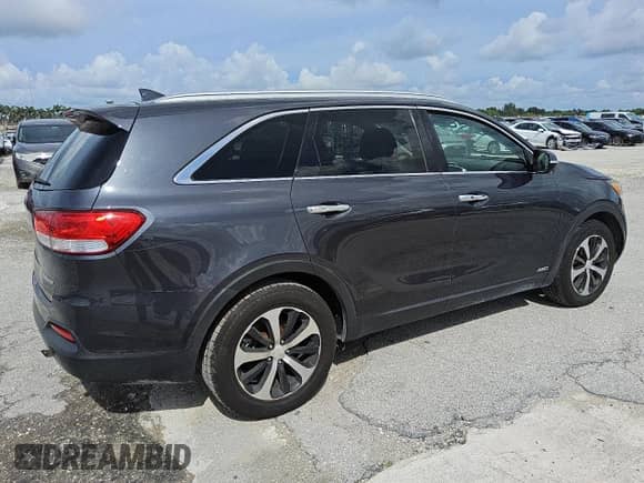 2016 Kia Sorento EX z VIN 5XYPHDA13GG051163, wystawiony jako Copart lot #69766735 z przebiegiem 87 000 mil mil oraz Czysty tytuł • Clean title. Historia ofert i sprzedaży dostępna na DreamBid. Obrazek 3.