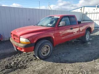 1998 Dodge Dakota SLT with VIN 1B7GG22Y2WS684250, listed as a Copart auction lot 82273664 with 119,620 mi miles and Clean title. Bid and sale history available at DreamBid. Image 1.