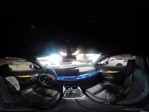 2024 BMW 7 Series 740i z VIN WBA23EH03RCP56318, wystawiony jako IAAI lot #42491064 z przebiegiem 30 364 mil mil oraz . Historia ofert i sprzedaży dostępna na DreamBid. Obrazek 19.