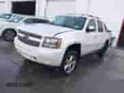 2009 Chevrolet Avalanche LS z VIN 3GNFK12059G244542, wystawiony jako IAAI lot #41783563 z przebiegiem 308 474 mil mil oraz . Historia ofert i sprzedaży dostępna na DreamBid. Obrazek 2.