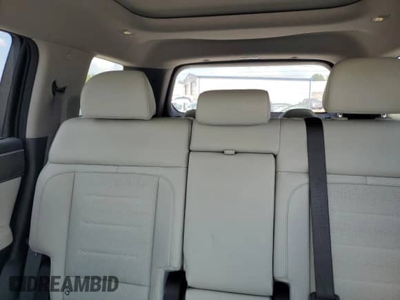 2025 Hyundai Santa Fe Limited с VIN 5NMP44GL3SH096672, выставлен на аукционе Copart как лот 69081965 с пробегом 12 427 миль миль и Списание • Salvage title. История ставок и продаж доступна на DreamBid. Изображение 10.