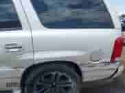 2004 Cadillac Escalade with VIN 1GYEC63T54R235754, listed as a IAAI auction lot 43121128 with 105,629 mi miles and . Bid and sale history available at DreamBid. Image 12.