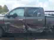 2015 Ram 1500 Lone Star z VIN 1C6RR7LM7FS603990, wystawiony jako IAAI lot #43231463 z przebiegiem 200 337 mil mil oraz . Historia ofert i sprzedaży dostępna na DreamBid. Obrazek 14.