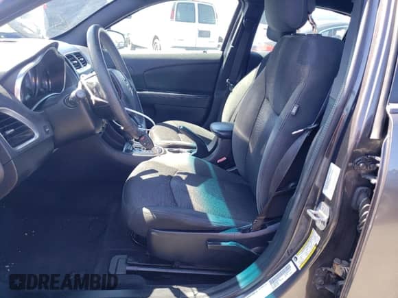 2014 Dodge Avenger SE с VIN 1C3CDZAB2EN214718, выставлен на аукционе Copart как лот 69995514 с пробегом 183 194 миль миль и Списание • Salvage title. История ставок и продаж доступна на DreamBid. Изображение 7.