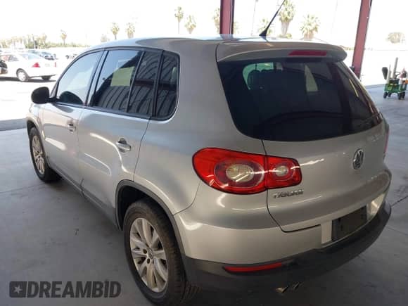 2009 Volkswagen Tiguan S с VIN WVGAV75NX9W002752, выставлен на аукционе IAAI как лот 42452234 с пробегом 138 794 миль миль и . История ставок и продаж доступна на DreamBid. Изображение 3.