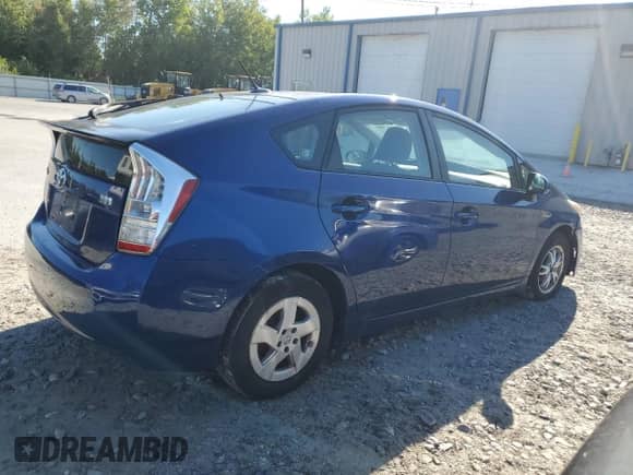 2010 Toyota Prius II with VIN JTDKN3DU5A5124505, listed as a Copart auction lot 70641735 with 111,457 mi miles and Clean title. Bid and sale history available at DreamBid. Image 3.