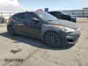 2012 Hyundai Veloster w/Red Int z VIN KMHTC6ADXCU067366, wystawiony jako Copart lot #70573895 z przebiegiem 358 079 mil mil oraz Czysty tytuł • Clean title. Historia ofert i sprzedaży dostępna na DreamBid. Obrazek 4.