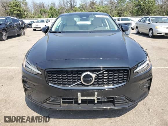 2024 Volvo S60 Core Dark Theme z VIN 7JRL12TK7RG285773, wystawiony jako Copart lot #65741535 z przebiegiem 15 798 mil mil oraz Szkoda całkowita • Salvage title. Historia ofert i sprzedaży dostępna na DreamBid. Obrazek 5.