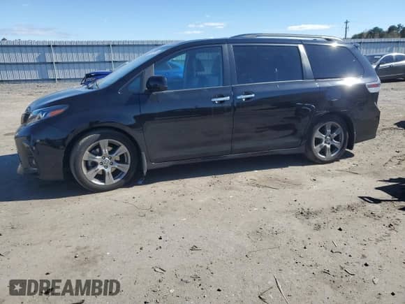 2019 Toyota Sienna SE with VIN 5TDXZ3DC9KS986753, listed as a Copart auction lot 86102105 with 58,377 mi miles and Salvage title. Bid and sale history available at DreamBid. Image 1.