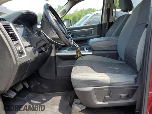 2015 Ram 1500 Big Horn z VIN 1C6RR6LTXFS566614, wystawiony jako Copart lot #70064065 z przebiegiem 93 515 mil mil oraz Czysty tytuł • Clean title. Historia ofert i sprzedaży dostępna na DreamBid. Obrazek 7.