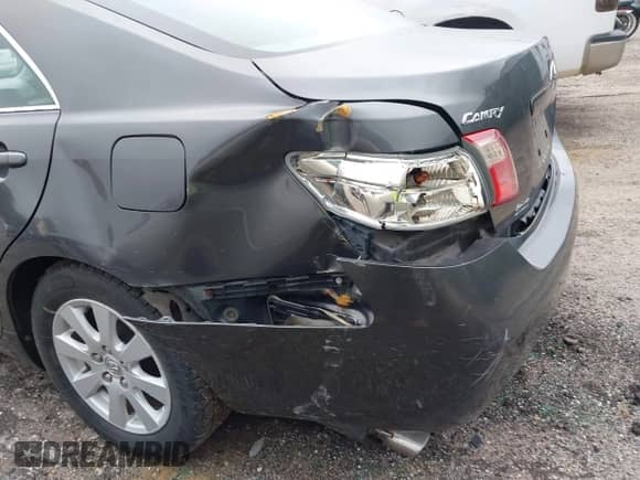 2007 Toyota Camry XLE с VIN 4T1BK46K27U039772, выставлен на аукционе IAAI как лот 43526175 с пробегом 130 778 миль миль и . История ставок и продаж доступна на DreamBid. Изображение 6.