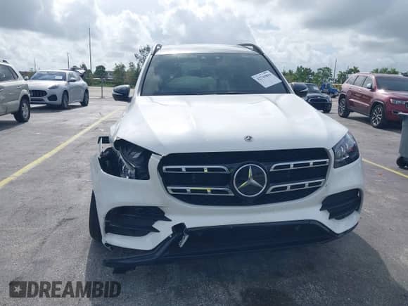 2022 Mercedes-Benz GLS 450 with VIN 4JGFF5KE2NA807714, listed as a IAAI auction lot 42741894 with 40,407 mi miles and . Bid and sale history available at DreamBid. Image 6.