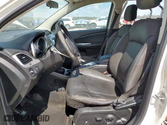 2013 Dodge Journey SXT with VIN 3C4PDCBG2DT619206, listed as a Copart auction lot 86171485 with 252,274 mi miles and Salvage title. Bid and sale history available at DreamBid. Image 7.