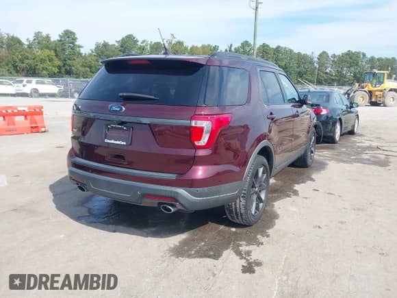 2018 Ford Explorer XLT with VIN 1FM5K7D85JGC92161, listed as a IAAI auction lot 43275695 with 77,170 mi miles and . Bid and sale history available at DreamBid. Image 4.
