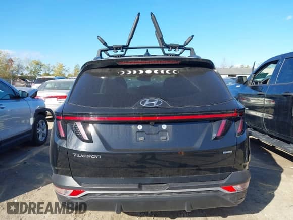 2024 Hyundai Tucson SEL z VIN 5NMJFCDE6RH430705, wystawiony jako IAAI lot #43345707 z przebiegiem 23 240 mil mil oraz . Historia ofert i sprzedaży dostępna na DreamBid. Obrazek 17.