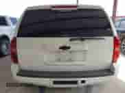 2010 Chevrolet Tahoe LS с VIN 1GNMCAE00AR186988, выставлен на аукционе IAAI как лот 42577622 с пробегом 217 954 миль миль и . История ставок и продаж доступна на DreamBid. Изображение 16.