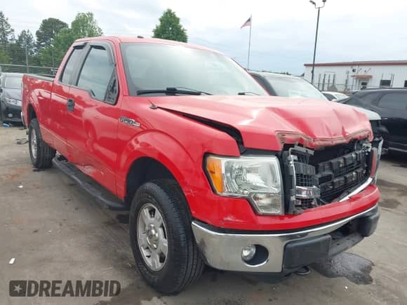 2013 Ford F-150 XL with VIN 1FTEX1EM5DFD53162, listed as a IAAI auction lot 42092216 with 235,368 mi miles and . Bid and sale history available at DreamBid. Image 1.