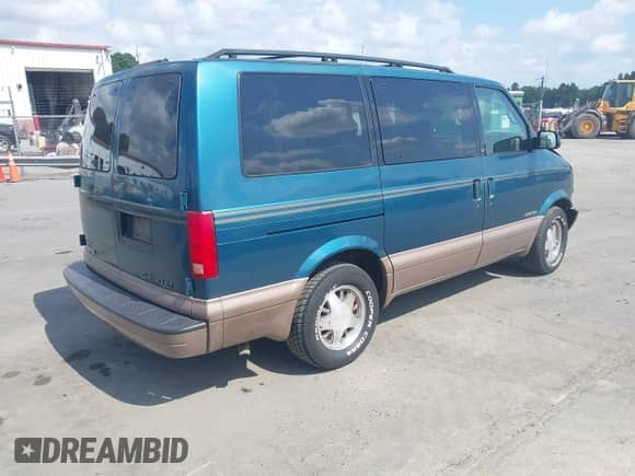 1998 Chevrolet Astro с VIN 1GNDM19W5WB120674, выставлен на аукционе IAAI как лот 42820152 с пробегом 204 568 миль миль и . История ставок и продаж доступна на DreamBid. Изображение 4.