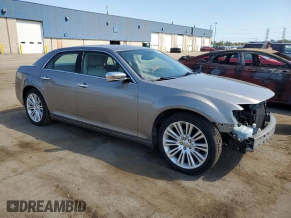 2014 Chrysler 300 C с VIN 2C3CCAEG0EH296726, выставлен на аукционе Copart как лот 80697075 с пробегом 76 305 миль миль и Чистый • Clean title. История ставок и продаж доступна на DreamBid. Изображение 4.