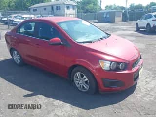 2012 Chevrolet Sonic LT z VIN 1G1JD5SB7C4224456, wystawiony jako IAAI lot #42580202 z przebiegiem 85 713 mil mil oraz . Historia ofert i sprzedaży dostępna na DreamBid. Obrazek 1.
