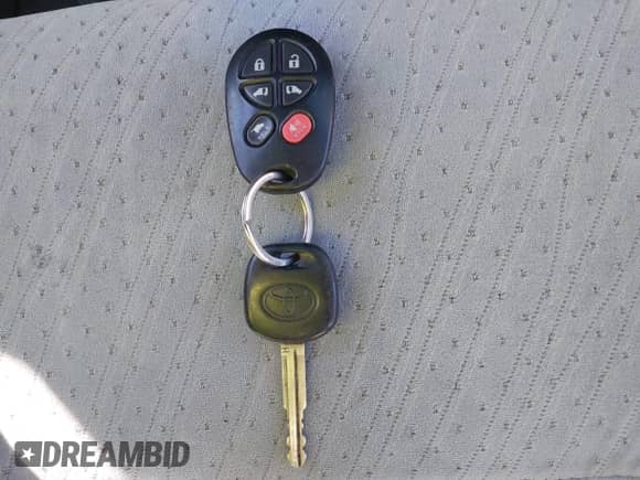 2016 Toyota Sienna LE with VIN 5TDKK3DCXGS761666, listed as a IAAI auction lot 43476094 with 209,689 mi miles and . Bid and sale history available at DreamBid. Image 11.